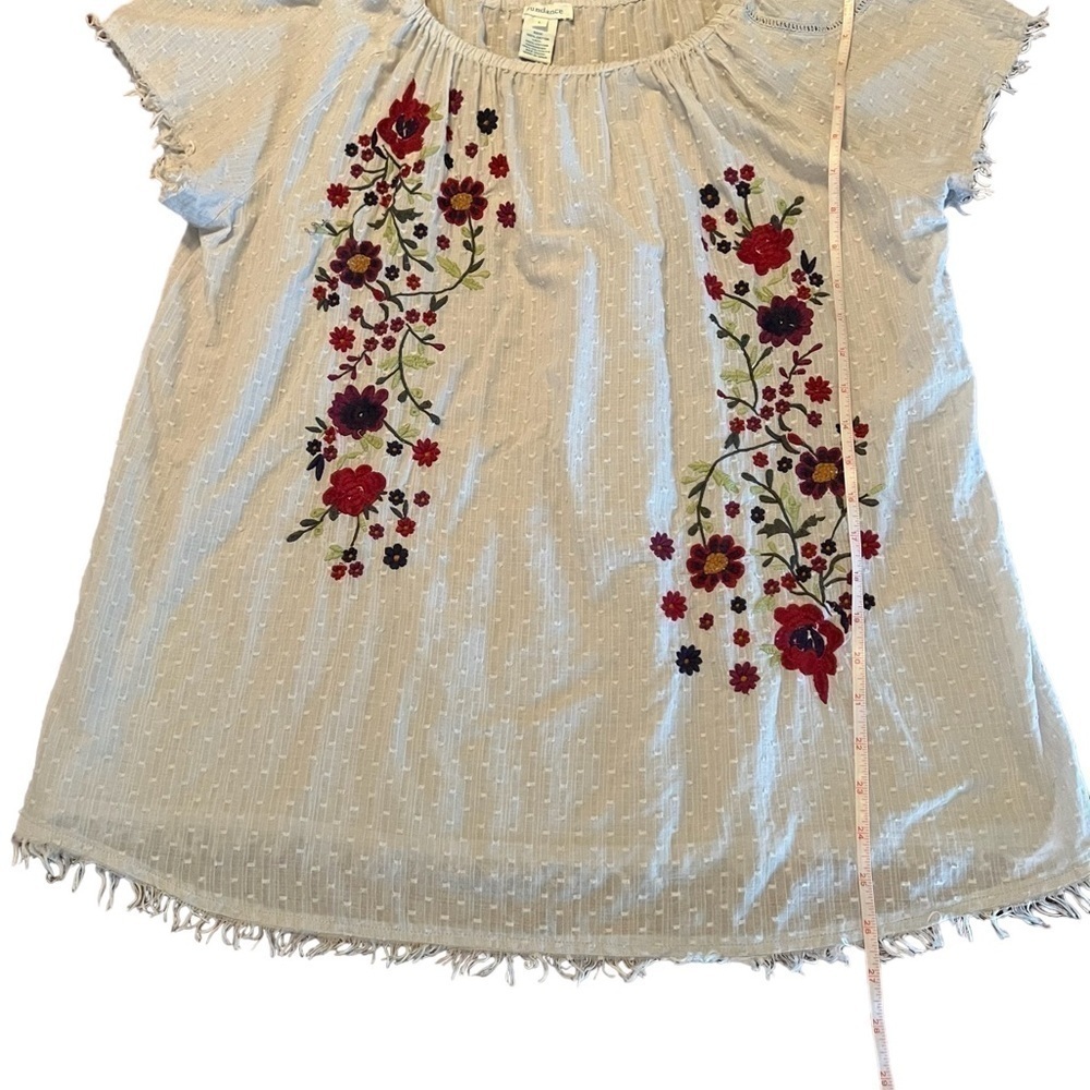 SUNDANCE SOFT GRAY PULLOVER TOP WITH PRETTY EMBROIDERY SHORT SLEEVES SIZE LARGE - Picture 12 of 12